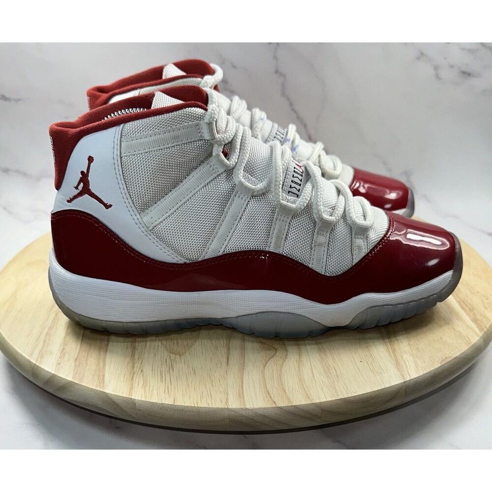 Nike Jordan 11 Retro 'Cherry' 2022 (GS) Size 7Y 8.5W Red White Shoes